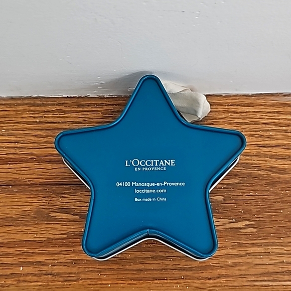 L'OCCITANE EMPTY CHRISTMAS/HOLIDAY METAL GIFT TIN - Picture 2 of 4